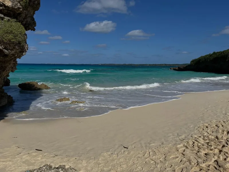 Sunayama beach, Miyakojima, Okinawa 🌺🌴🐠🐚☀️ #miyakoisland #okinawabeach #okinawajapan